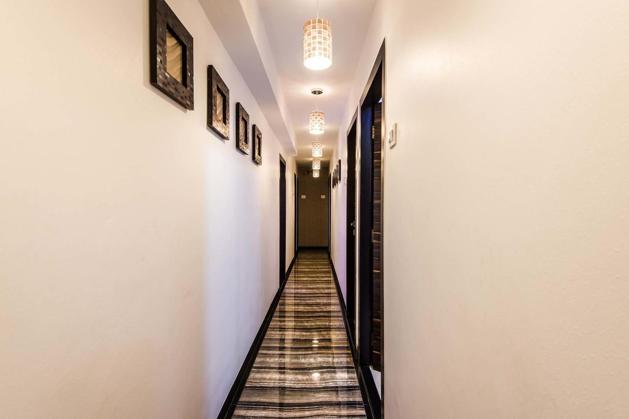 Hotel Modern Мумбай Екстериор снимка